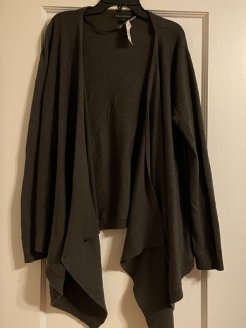 BANANA REPUBLIC NWT Gray Wrap Cardigan with pockets S Small